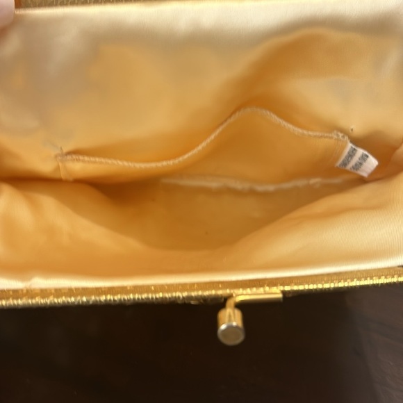 Vintage Handmade Yellow and Gold Beaded Evening Bag Made in Hong Kong - Picture 4 of 13